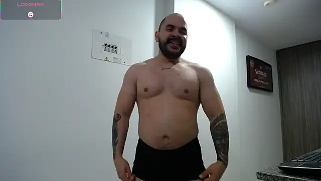 Snapshot of Axel_Dominus chatting on July 28, 2026, 7:05 am Axel Dominus online show from July 28, 2026, 7:05 am