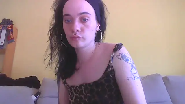 Snapshot of anastasia-evans chatting on April 20, 2026, 4:30 pm anastasia-evans online show from April 20, 2026, 4:30 pm