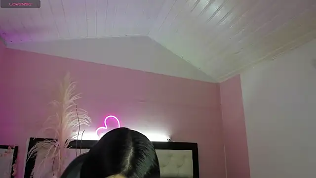 Snapshot of Julieth_Caandy chatting on June 26, 2026, 11:38 am Julieth Caandy online show from June 26, 2026, 11:38 am