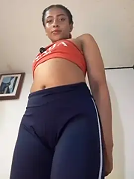 Snapshot of KattyBerryX chatting on June 24, 2026, 7:33 pm KattyBerryX online show from June 24, 2026, 7:33 pm
