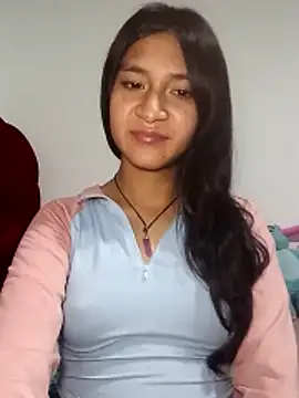 Snapshot of KarolaMendez chatting on June 18, 2026, 12:20 am KarolaMendez online show from June 18, 2026, 12:20 am
