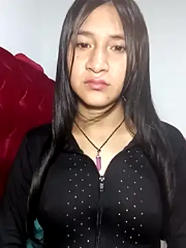 Snapshot of KarolaMendez chatting on July 12, 2026, 12:11 am KarolaMendez online show from July 12, 2026, 12:11 am