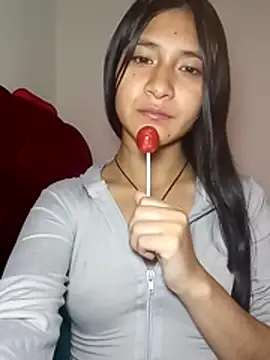 Snapshot of KarolaMendez chatting on June 21, 2026, 8:36 pm KarolaMendez online show from June 21, 2026, 8:36 pm