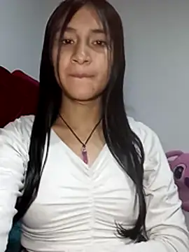 Snapshot of KarolaMendez chatting on June 29, 2026, 11:59 pm KarolaMendez online show from June 29, 2026, 11:59 pm