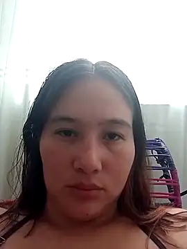 Snapshot of Brittany_G chatting on April 3, 2026, 9:21 pm Brittany G online show from April 3, 2026, 9:21 pm