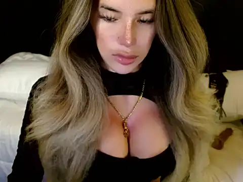 Snapshot of sizzling_cassie1 chatting on July 2, 2026, 1:39 am sizzling cassie1 online show from July 2, 2026, 1:39 am