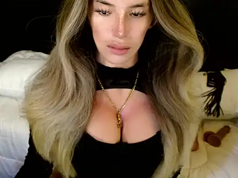 Snapshot of sizzling_cassie1 chatting on July 2, 2026, 3:23 am sizzling cassie1 online show from July 2, 2026, 3:23 am