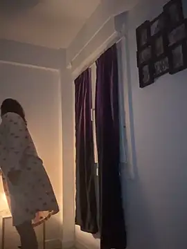 EmelyGigi online show from March 15, 2026, 11:01 pm