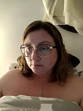 Snapshot of duotroublant chatting on June 15, 2026, 9:36 pm duotroublant online show from June 15, 2026, 9:36 pm