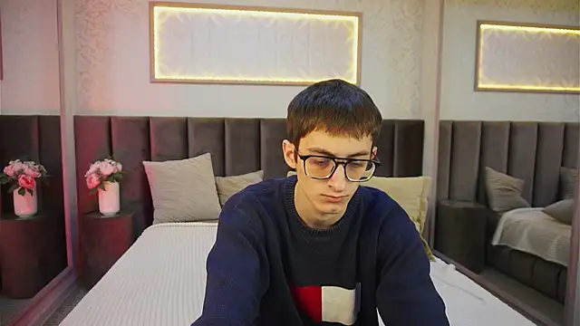 RonBevs online show from June 13, 2026, 8:18 pm