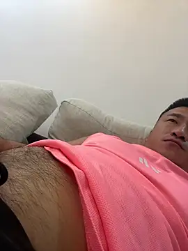 Cunzhangshibage02 online show from May 10, 2026, 12:42 pm