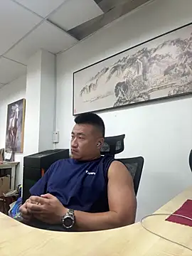 Cunzhangshibage02 online show from May 8, 2026, 2:26 am