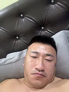 Cunzhangshibage02 online show from June 5, 2026, 10:48 pm