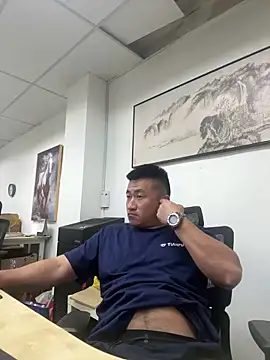 Cunzhangshibage02 online show from May 28, 2026, 11:21 pm