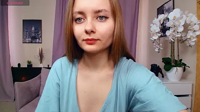 Ange1aDreamy online show from April 21, 2026, 9:38 am