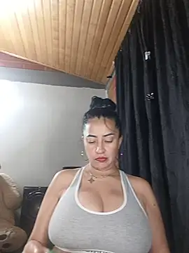 Alexandrina online show from October 28, 2025, 2:12 am