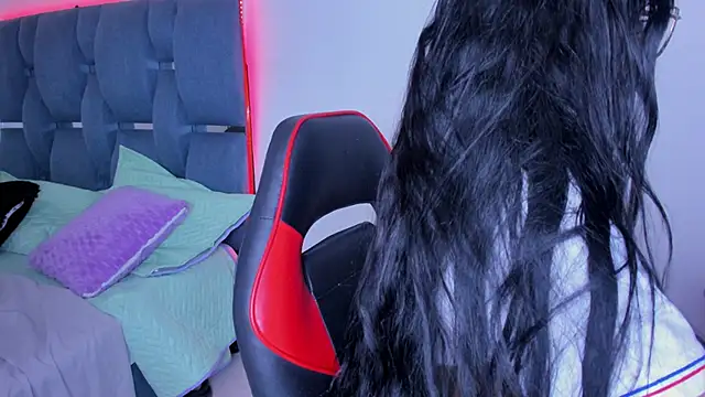 oliva squirt online show from April 23, 2026, 7:04 pm