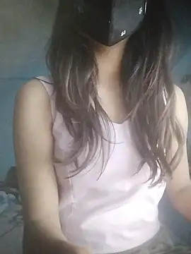 Snapshot of Tasty_Cherry chatting on July 5, 2026, 7:37 am Tasty Cherry online show from July 5, 2026, 7:37 am