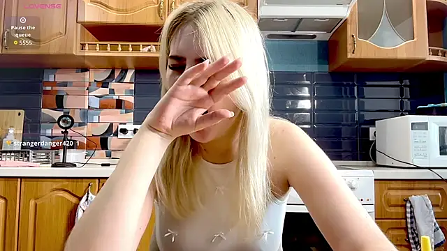 ivygenesis online show from May 2, 2026, 3:23 am