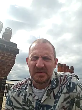 dufatcock online show from May 3, 2026, 3:04 pm