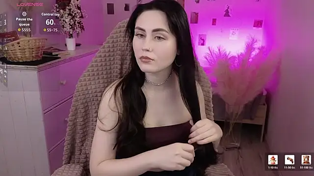 NoraLumi online show from June 11, 2026, 5:26 am