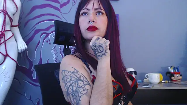 Snapshot of Regina_Iris chatting on April 17, 2026, 11:35 am Regina Iris online show from April 17, 2026, 11:35 am