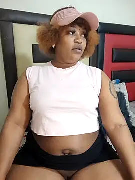 Snapshot of ShavePussyFatAssxx chatting on August 5, 2026, 8:58 pm ShavePussyFatAssxx online show from August 5, 2026, 8:58 pm