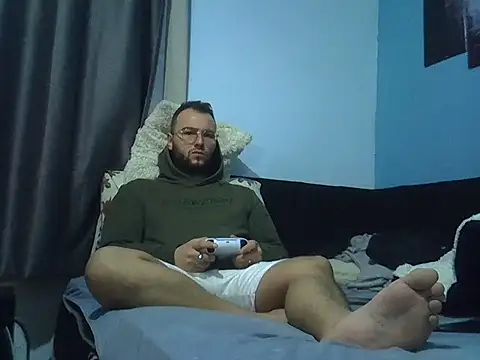 Snapshot of piazaocwb23 chatting on May 15, 2026, 5:00 pm piazaocwb23 online show from May 15, 2026, 5:00 pm