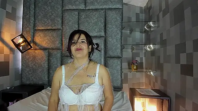 ivannia Lawrence online show from March 21, 2026, 6:45 pm