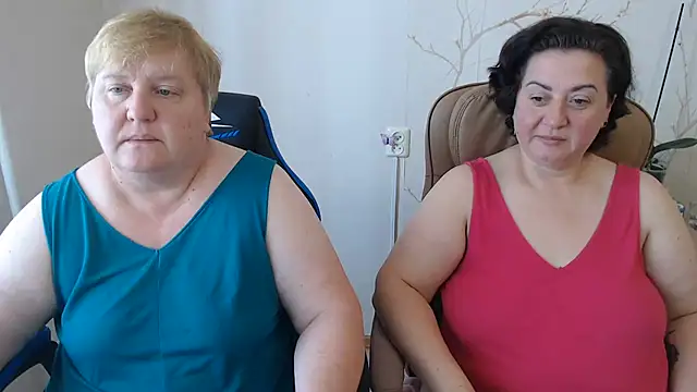 Snapshot of Lindy-Jeanie chatting on August 2, 2026, 8:34 am Lindy-Jeanie online show from August 2, 2026, 8:34 am