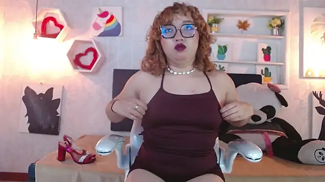 CheerryFox online show from July 11, 2026, 4:35 am