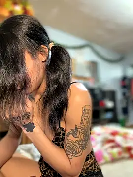 FerrariFrench online show from November 21, 2025, 3:38 am