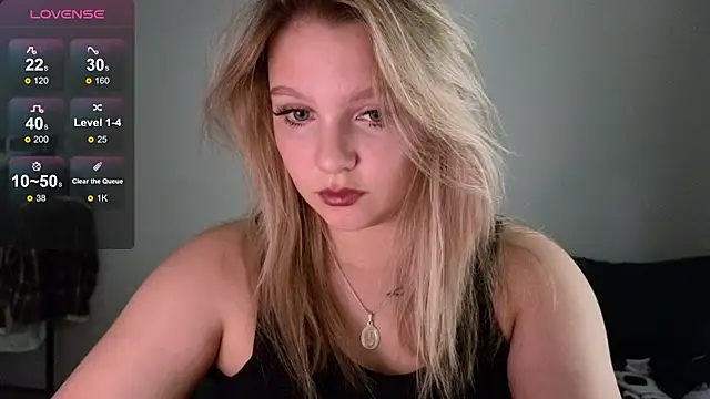 Snapshot of bettyloveu chatting on July 1, 2026, 11:10 am bettyloveu online show from July 1, 2026, 11:10 am