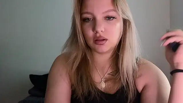 Snapshot of bettyloveu chatting on July 14, 2026, 4:06 am bettyloveu online show from July 14, 2026, 4:06 am