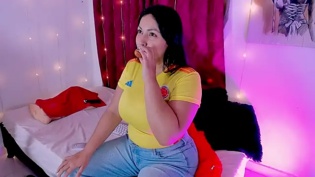 Snapshot of karlyprintt chatting on July 3, 2026, 2:01 pm karlyprintt online show from July 3, 2026, 2:01 pm