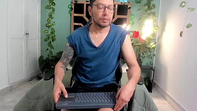 JHON MASTER24 online show from March 30, 2026, 12:28 pm