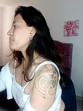 Snapshot of violeta_scott chatting on June 26, 2026, 3:51 pm violeta scott online show from June 26, 2026, 3:51 pm