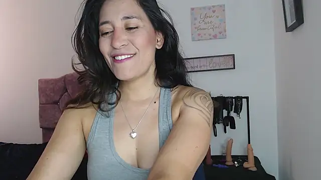 Snapshot of violeta_scott chatting on July 28, 2026, 3:21 pm violeta scott online show from July 28, 2026, 3:21 pm