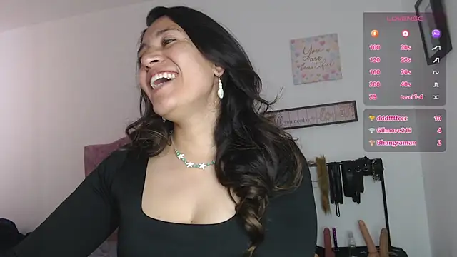 Snapshot of violeta_scott chatting on June 22, 2026, 2:36 pm violeta scott online show from June 22, 2026, 2:36 pm