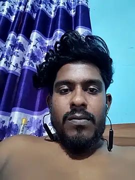 Snapshot of Fiveselt chatting on March 27, 2026, 12:30 am Fiveselt online show from March 27, 2026, 12:30 am