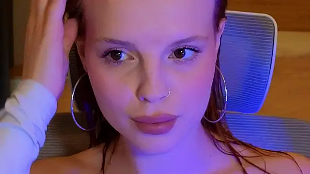 mollybossy online show from April 8, 2026, 7:32 am