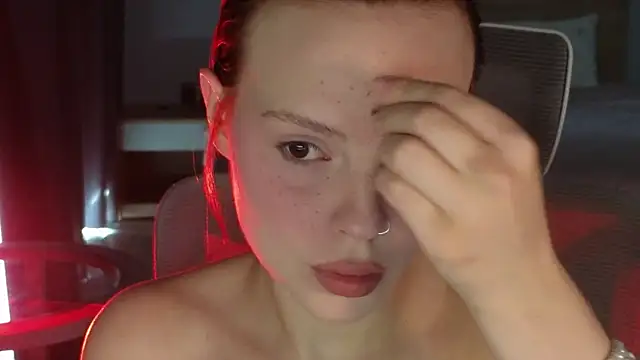 mollybossy online show from April 20, 2026, 7:22 am