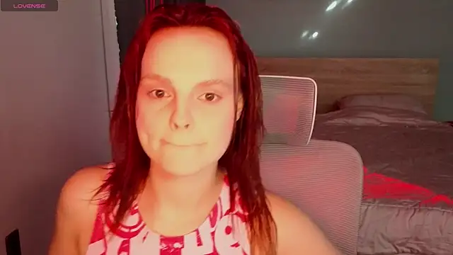 Snapshot of mollybossy chatting on May 6, 2026, 8:07 am mollybossy online show from May 6, 2026, 8:07 am