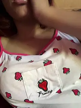 Snowygirl11 online show from April 20, 2026, 4:15 am