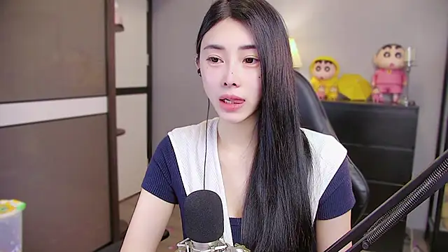 XiaoYuBao- online show from April 19, 2026, 6:10 pm