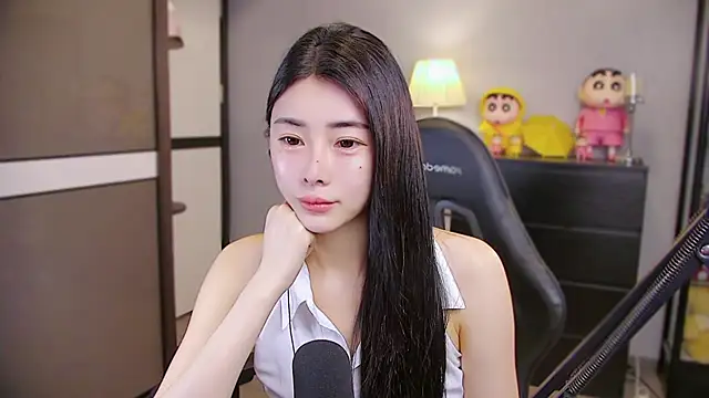 XiaoYuBao- online show from April 18, 2026, 3:58 pm