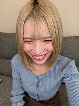 una2001 online show from April 24, 2026, 1:29 am