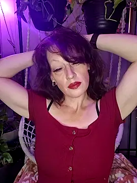 PurpleBunnyxo online show from June 7, 2026, 2:17 am