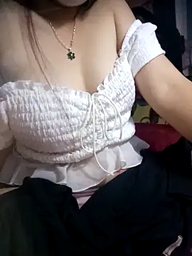Snapshot of Sam_Irene chatting on March 28, 2026, 1:34 pm Sam Irene online show from March 28, 2026, 1:34 pm