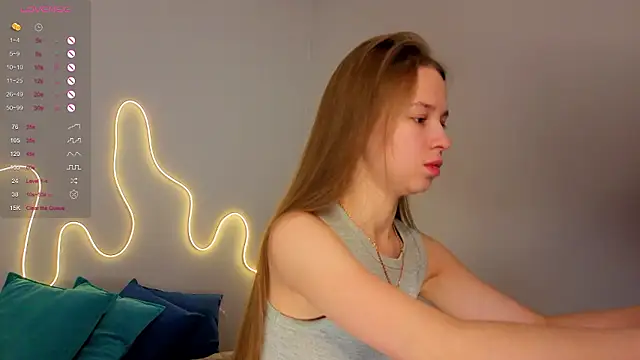 Snapshot of Emma_dream_ chatting on July 6, 2026, 3:57 am Emma dream online show from July 6, 2026, 3:57 am